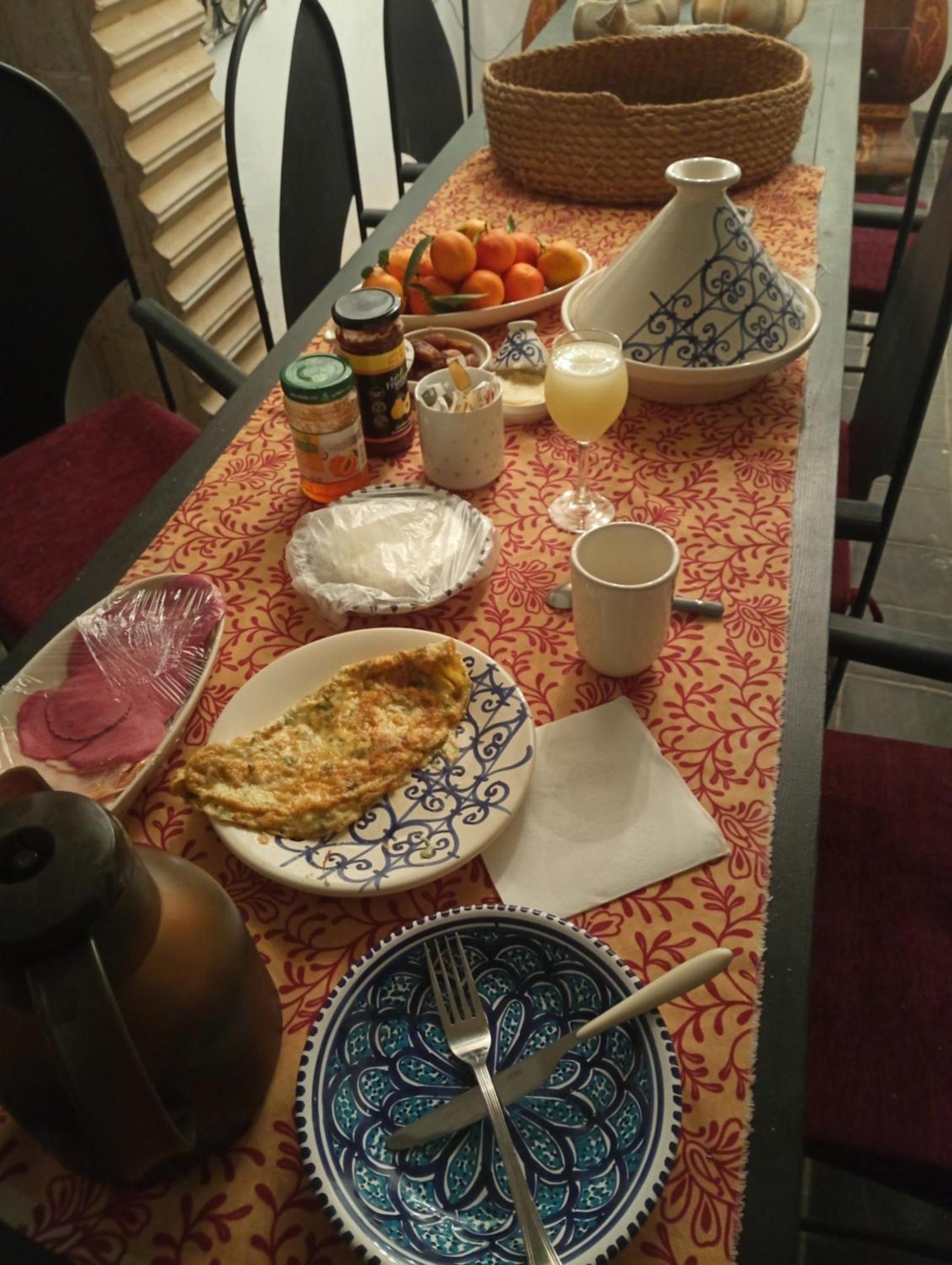 Bed and Breakfast Dar Warda Bizerte Esterno foto